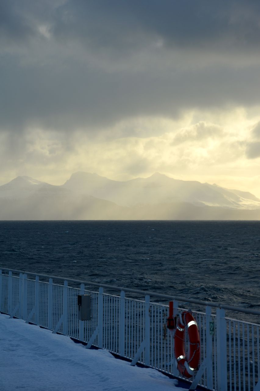 Nordatlantik Färöer Licht an Deck