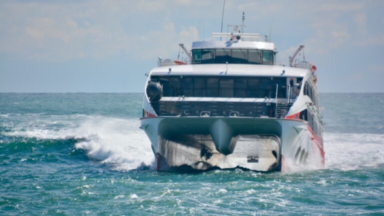 Helgoland Katamaran Halunder Jet